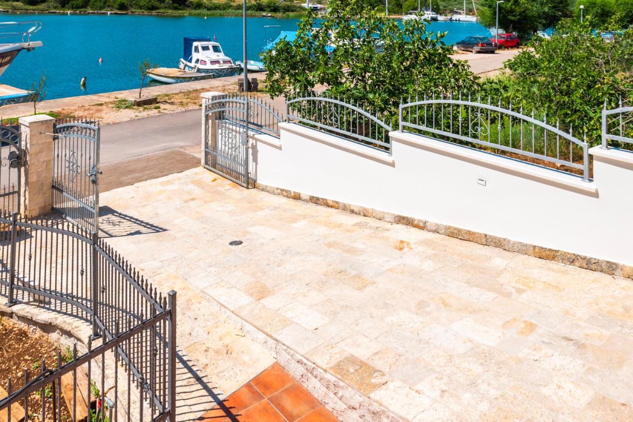 Apartment Bilice Beach Εξωτερικό φωτογραφία