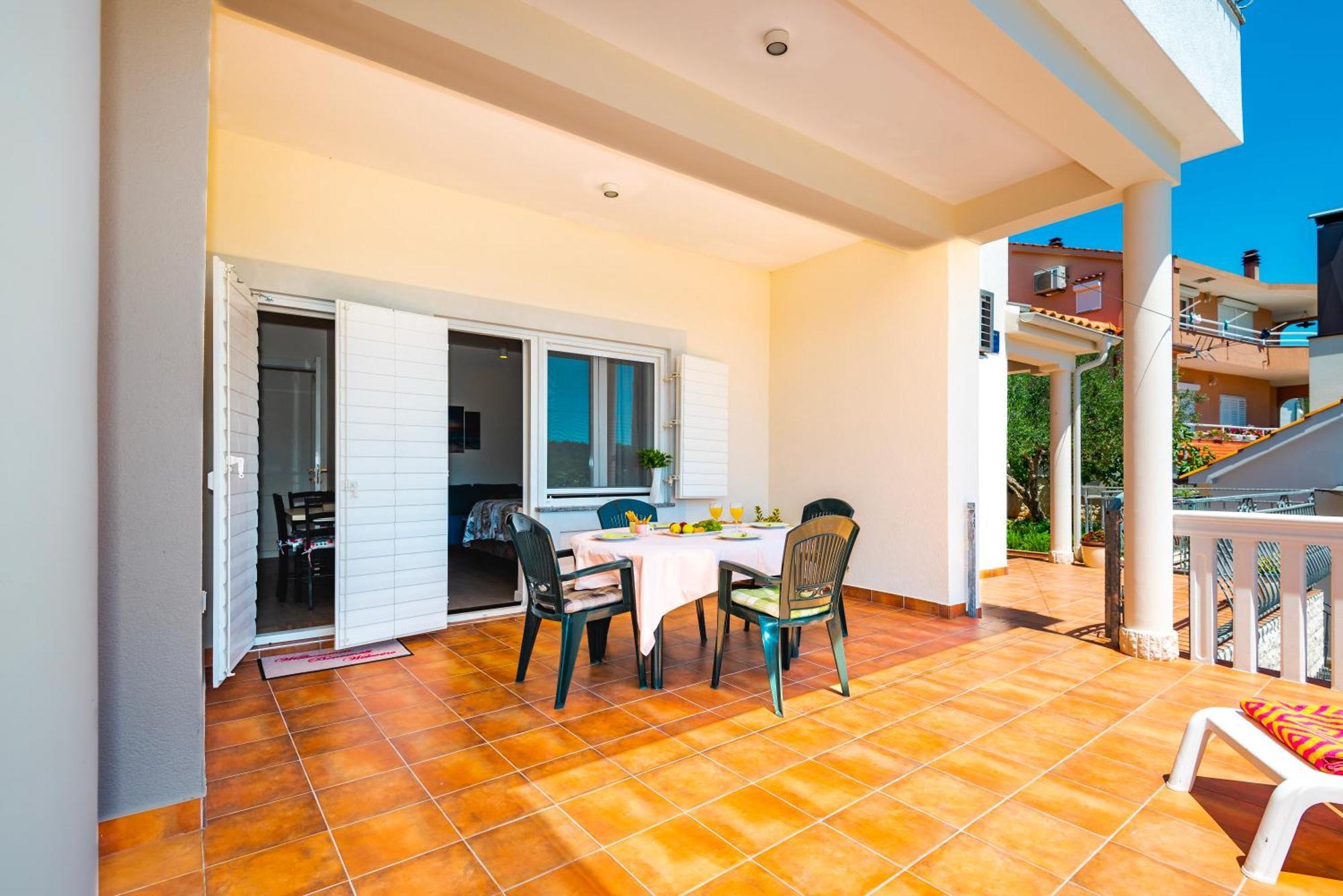 Apartment Bilice Beach Εξωτερικό φωτογραφία