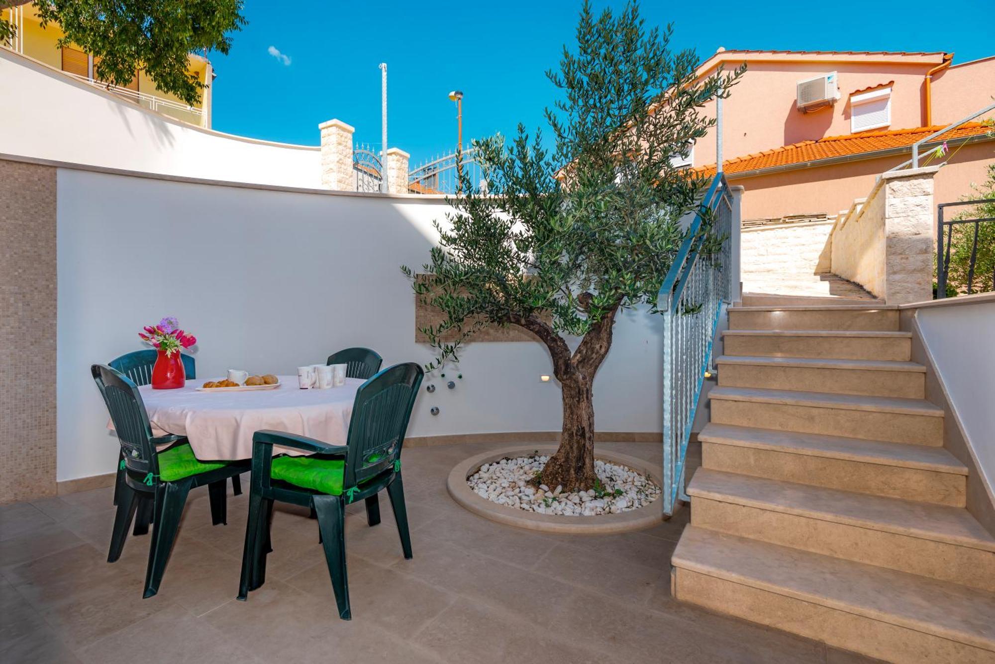 Apartment Bilice Beach Εξωτερικό φωτογραφία