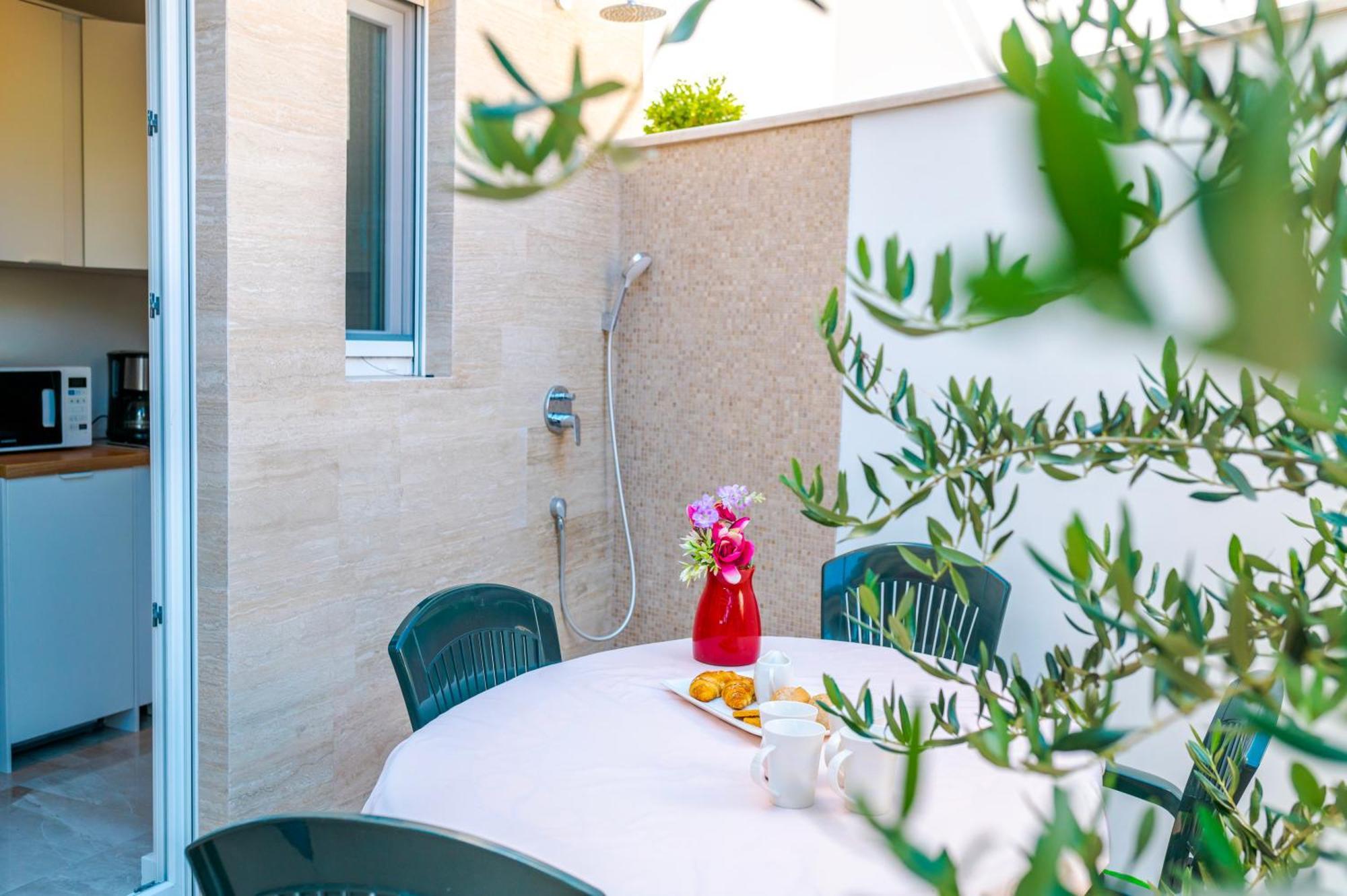 Apartment Bilice Beach Εξωτερικό φωτογραφία